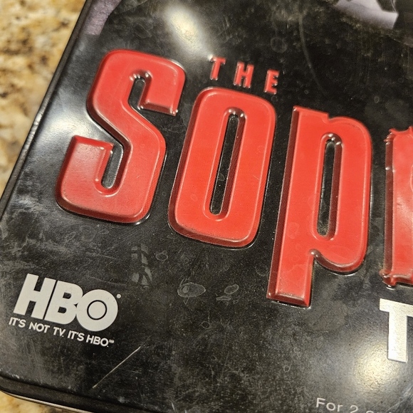 HBO The Sopranos Trivia Game w/Collectible Tin Box - Picture 13 of 16